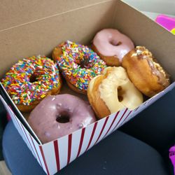 Calmar Bakery - Donuts