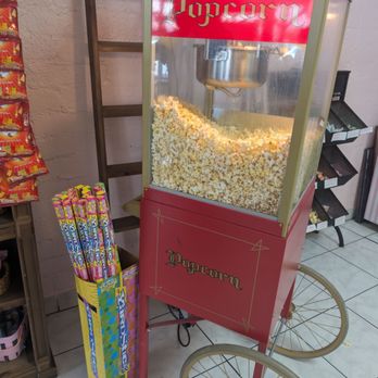Grandma Daisy's - Nostalgic popcorn cart - Candy Stores Near Me - Boulder City, Nevada