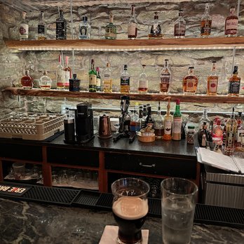 The Woods House Historic Pub - Interior bar scene. - Pubs Near Me - Pittsburgh, Pennsylvania The Woods House Historic Pub - Interior bar scene. - Pubs Near Me - Pittsburgh, Pennsylvania