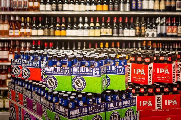 GIANT Heirloom Market by null