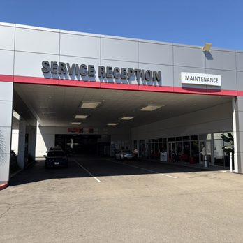 Livermore Toyota - Outside service area - Car Dealers Near Me - Livermore, California