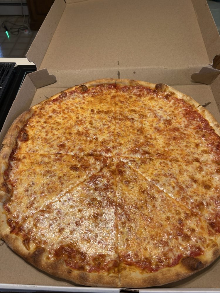 East Quogue Pizza & Deli Logo