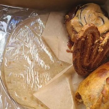 Comadre Panaderia - flour tortillas - Bakeries Near Me - Austin, Texas