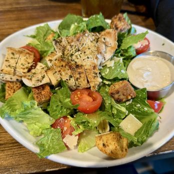 kitchen747 - Caesar Salad No Onion No Peperoncini +Chicken +Tomato Dressing on the Side - Pizza Near Me - Roseville, California kitchen747 - Caesar Salad No Onion No Peperoncini +Chicken +Tomato Dressing on the Side - Pizza Near Me - Roseville, California