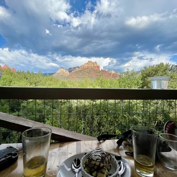 Hideaway House - Tiramisu with a view - Pizza Near Me - Sedona, Arizona Hideaway House - Tiramisu with a view - Pizza Near Me - Sedona, Arizona