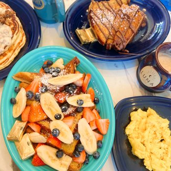 Luna at The Luxe - Nutella French Toast, Plain French Toast, Fried Chicken And Pancakes - Breakfast & Brunch Near Me - Philadelphia, Pennsylvania Luna at The Luxe - Nutella French Toast, Plain French Toast, Fried Chicken And Pancakes - Breakfast & Brunch Near Me - Philadelphia, Pennsylvania