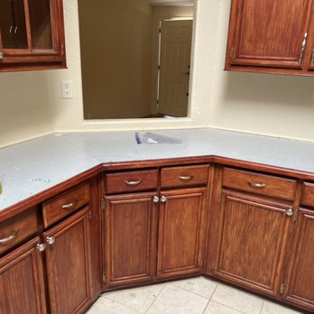 Tiptop Clean Team - Move out clean before - Home Cleaning Near Me