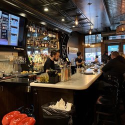 LoLo American Kitchen & Craft Bar - Bar