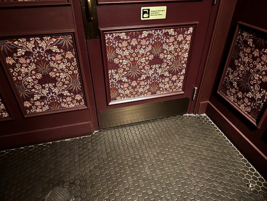 Lamar's Sporting Club by null