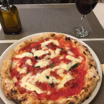 Reina Margherita - Pizza Near Me - Barcelona, B Reina Margherita - Pizza Near Me - Barcelona, B