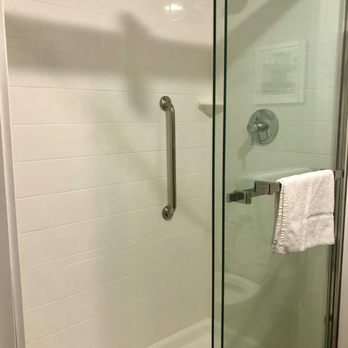 Hampton Inn Lebanon - The Shower - Hotels Near Me - Lebanon, Indiana Hampton Inn Lebanon - The Shower - Hotels Near Me - Lebanon, Indiana