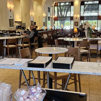 Il Fornaio - The elegant interior - Italian Near Me - Sacramento, California Il Fornaio - The elegant interior - Italian Near Me - Sacramento, California
