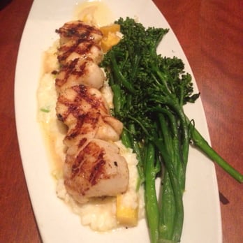 Seasons 52 - Scallops with butternut squash risotto and broccolini - New American Near Me - Plano, Texas Seasons 52 - Scallops with butternut squash risotto and broccolini - New American Near Me - Plano, Texas