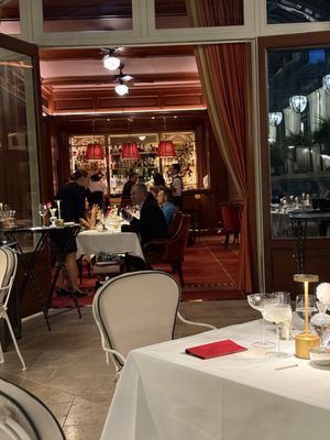 Bar Vendôme by null