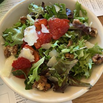 Sixty Vines - House Salad - Wine Bars Near Me - Washington, DC, District of Columbia