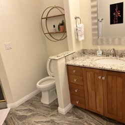 Aguila's cleaning service - After bathroom
