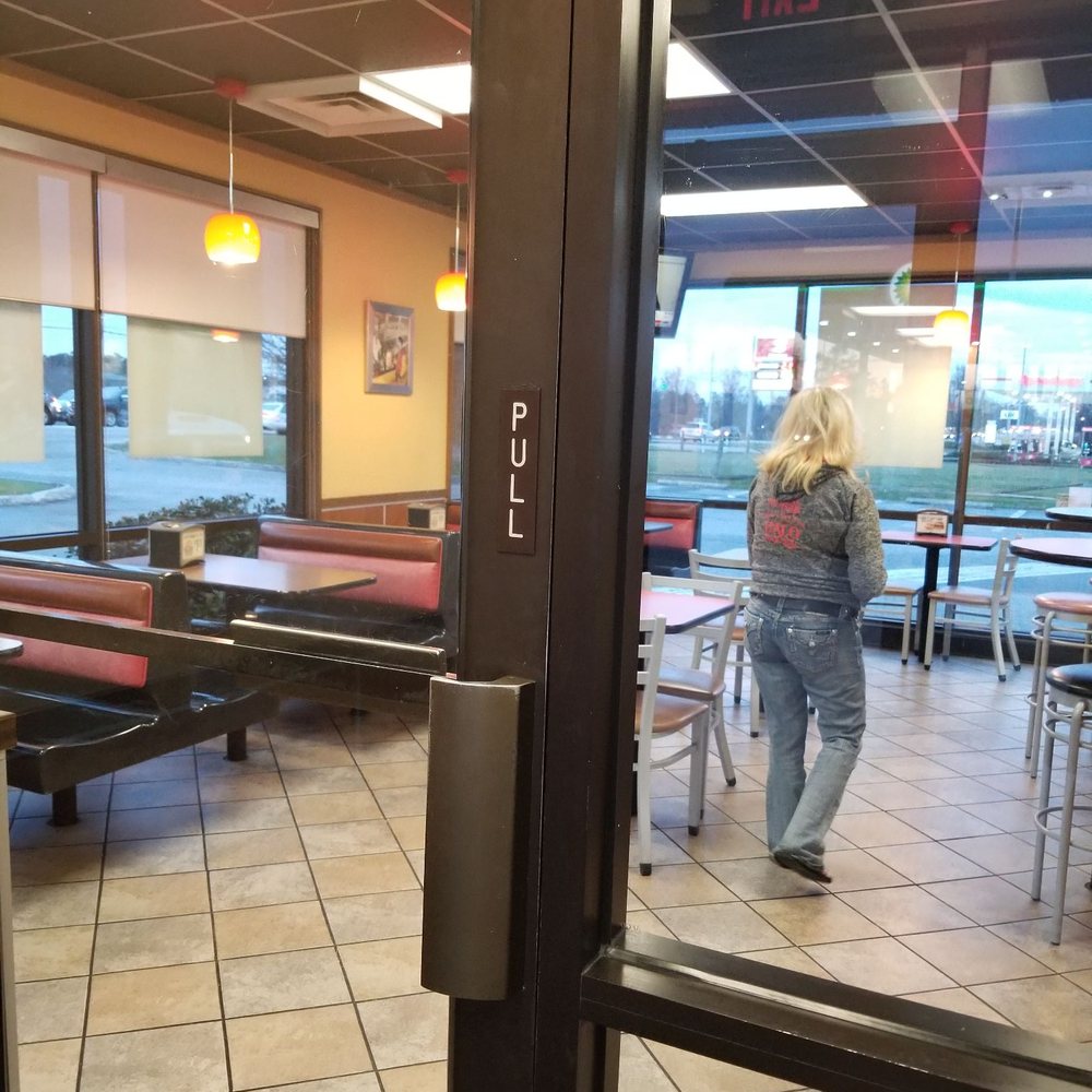 Hardee's - Burgers Near Me - Hampstead, North Carolina Hardee's - Burgers Near Me - Hampstead, North Carolina