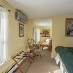 Neahtawanta Inn - Room 4, sitting area