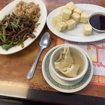Chopsticks Chinese Restaurant - Jo Bo Beef with fried rice lunch special with wonton soup and crispy tofu appetizer - Chinese Near Me - Rochester, New York Chopsticks Chinese Restaurant - Jo Bo Beef with fried rice lunch special with wonton soup and crispy tofu appetizer - Chinese Near Me - Rochester, New York