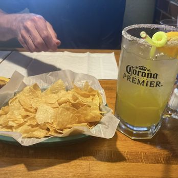 Los Mariachis - Large Margarita with salt on the rocks. Endless chips and salsa. - Mexican Near Me - Peachtree City, Georgia Los Mariachis - Large Margarita with salt on the rocks. Endless chips and salsa. - Mexican Near Me - Peachtree City, Georgia