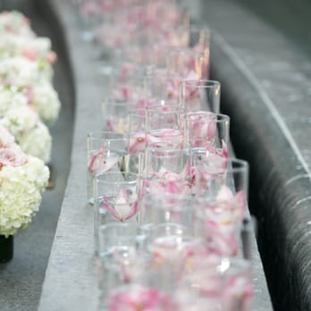 Flowers by Stem - Florists Near Me - Chicago, Illinois