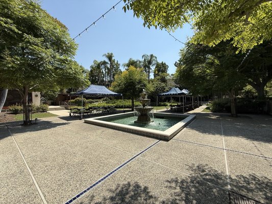 Los Angeles River Center and Gardens by null