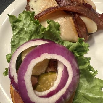 Sidelines Whiskeyjacks - Gretzky's Pb & J Burger - Burgers Near Me - Modesto, California
