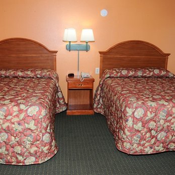 American Inn - Standard Room with Two Beds - Hotels Near Me - Cleburne, Texas