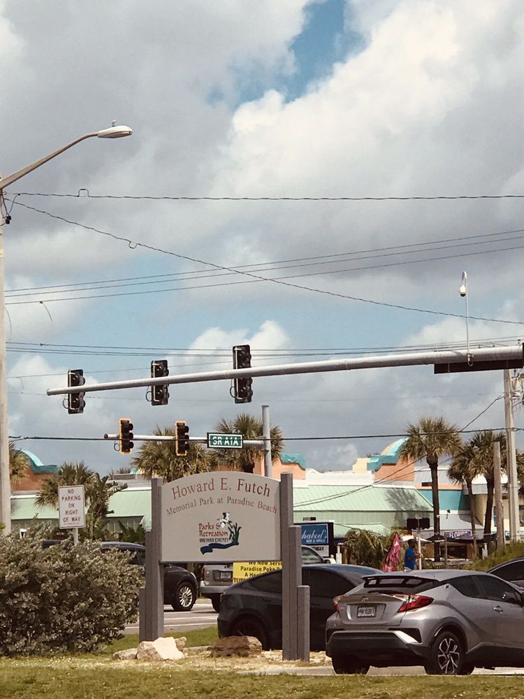 Paradise Beach & Park Image