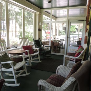 Brookview Manor Inn - Enjoy rocking on the porch - Bed & Breakfast Near Me - Canadensis, Pennsylvania Brookview Manor Inn - Enjoy rocking on the porch - Bed & Breakfast Near Me - Canadensis, Pennsylvania