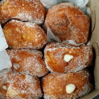 Leonard's Bakery - Get. In. My. Belly! - Bakeries Near Me - Honolulu, Hawaii