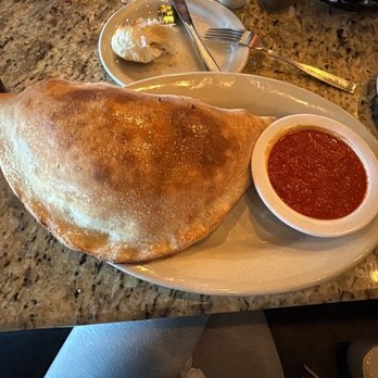 Genti's Italian Restaurant - Pizza Near Me - Hickory Creek, Texas