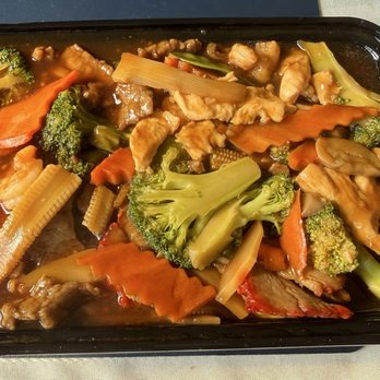 Hunan Legend - House chow foon combination - Chinese Near Me - Ellicott City, Maryland Hunan Legend - House chow foon combination - Chinese Near Me - Ellicott City, Maryland