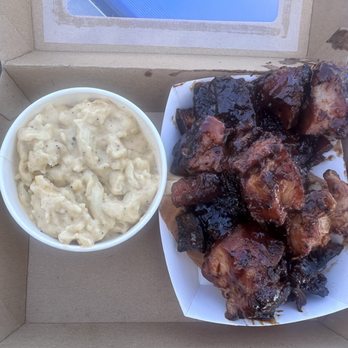 Three Little Pigs - Caterers Near Me Three Little Pigs - Caterers Near Me