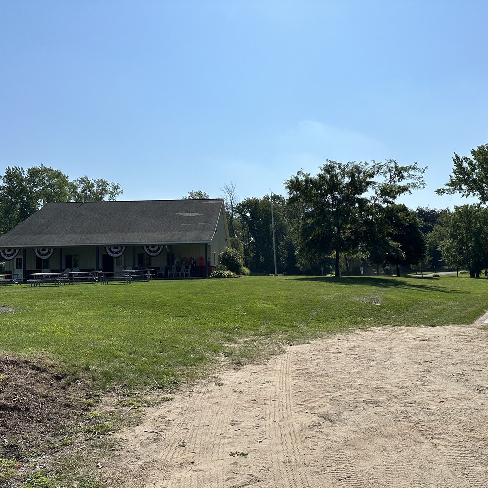 Red Rock Ponds RV - RV Parks Near Me - Holley, New York Red Rock Ponds RV - RV Parks Near Me - Holley, New York