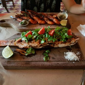 La Docena - Entire fish grilled just right! - Seafood Near Me - Guadalajara, JAL La Docena - Entire fish grilled just right! - Seafood Near Me - Guadalajara, JAL