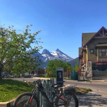 The Summit Cafe - Breakfast & Brunch Near Me - Canmore, Alberta The Summit Cafe - Breakfast & Brunch Near Me - Canmore, Alberta