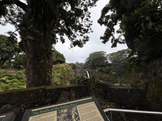 Wailuku River State Park by null