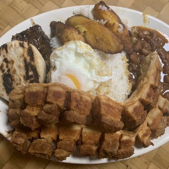 Rinconcito De Alex El Paisa - Bandeja paisa with extra chicharrones instead of sausage - Colombian Near Me - Miami, Florida Rinconcito De Alex El Paisa - Bandeja paisa with extra chicharrones instead of sausage - Colombian Near Me - Miami, Florida