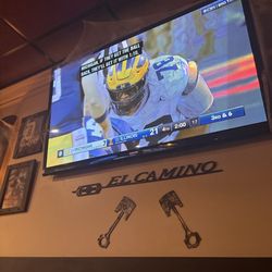 The Olde Detroit Burger Bar - Michigan Wolverines