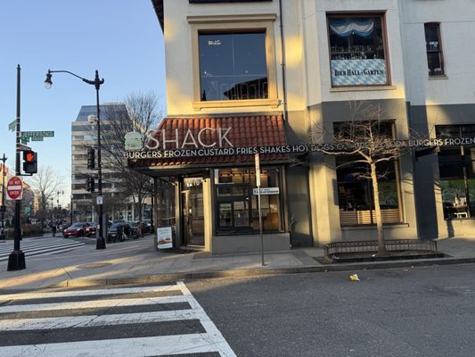 Shake Shack Dupont Circle by null