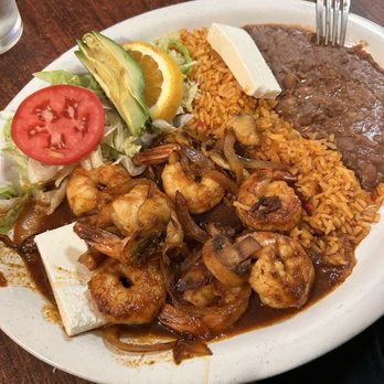 La Paloma - Camarones a la Diabla Plate - Mexican Near Me - San Bruno, California La Paloma - Camarones a la Diabla Plate - Mexican Near Me - San Bruno, California