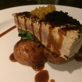 The Bistro - Ahi tuna - this was the less cooked one.  Ordered rare but this looks more like medium rare - Seafood Near Me - Kilauea, Hawaii