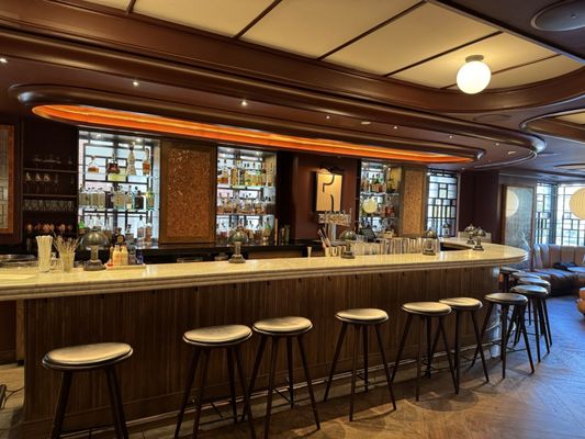 Lyle's by null
