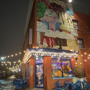 Bmore Licks - Outside - Ice Cream & Frozen Yogurt Near Me - Baltimore, Maryland