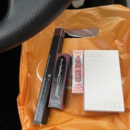 Foundation, brow gel, lipstick, lip liner Foundation, brow gel, lipstick, lip liner