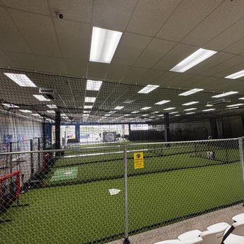 Battle Batting Cages - Indoor Playcenter Near Me - El Paso, Texas