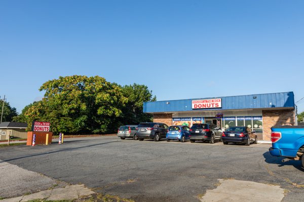 Dough In The Box DONUTS - Marietta by null