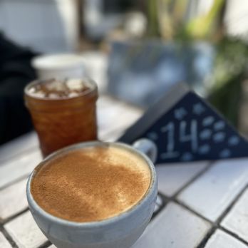 Blue Whale - Vanilla Chai Latte - Cafes Near Me - La Jolla, California