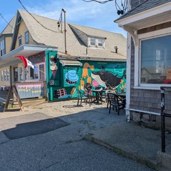 Rocky Roads Ice Cream Parlor - Love this mural on the side of the restaurant